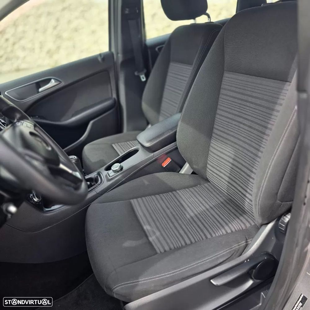 Mercedes-Benz A 200 CDI (BlueEFFICIENCY) Urban - 20