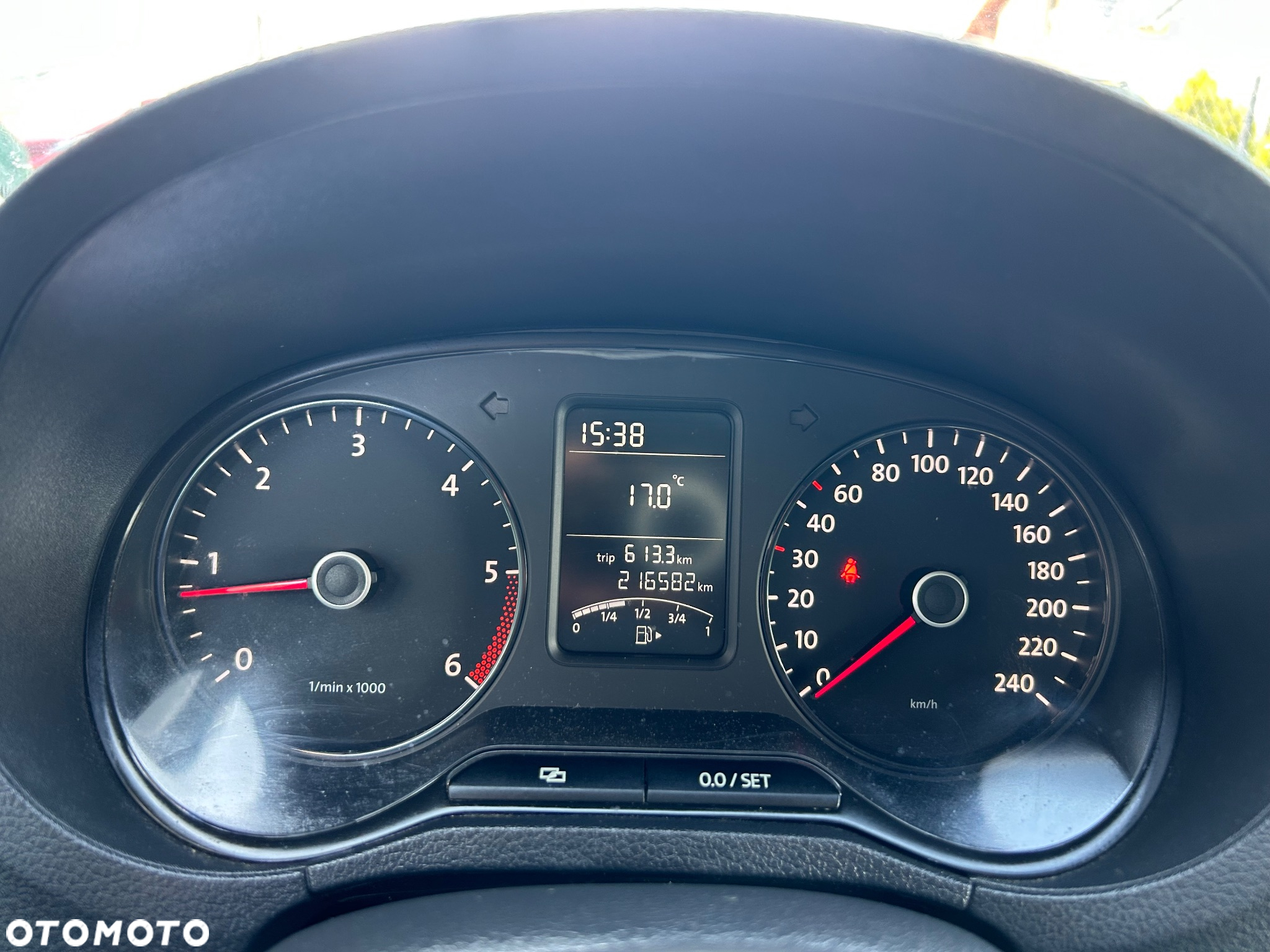 Volkswagen Polo 1.6 TDI Comfortline - 27