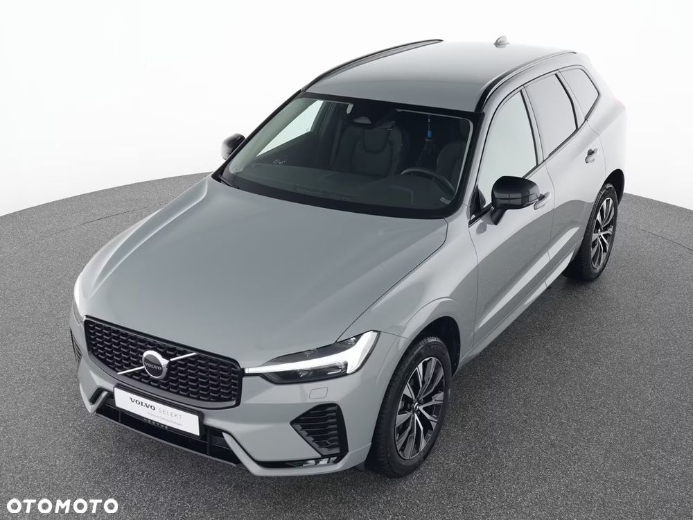 Volvo XC 60 B4 D AWD Plus Dark - 2