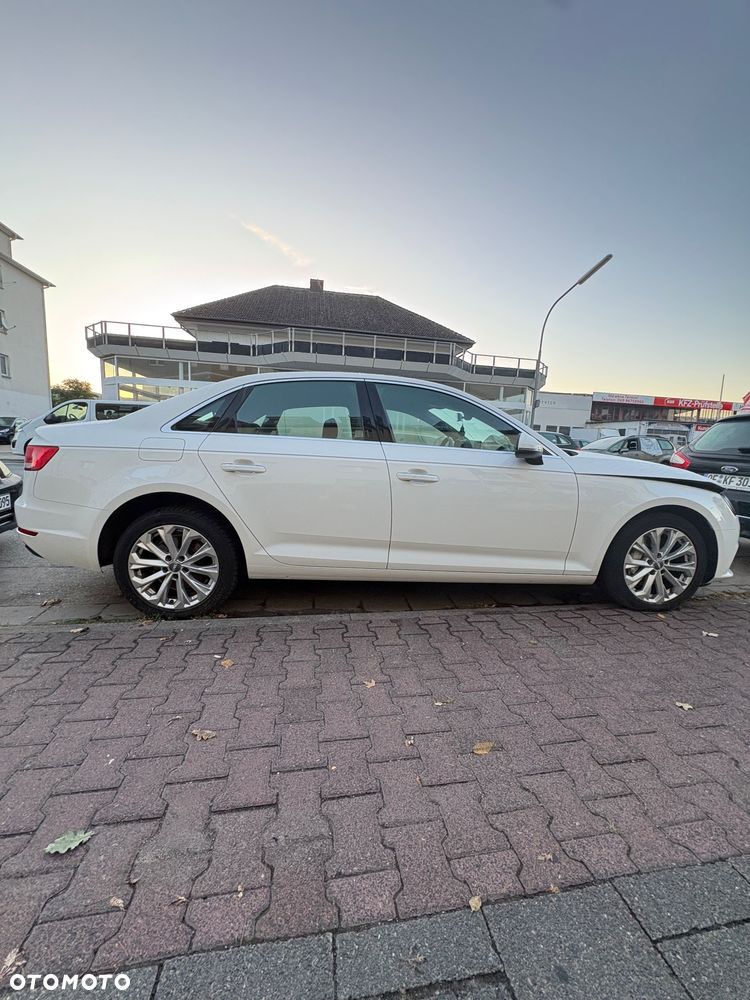 Audi A4 Limousine - 7