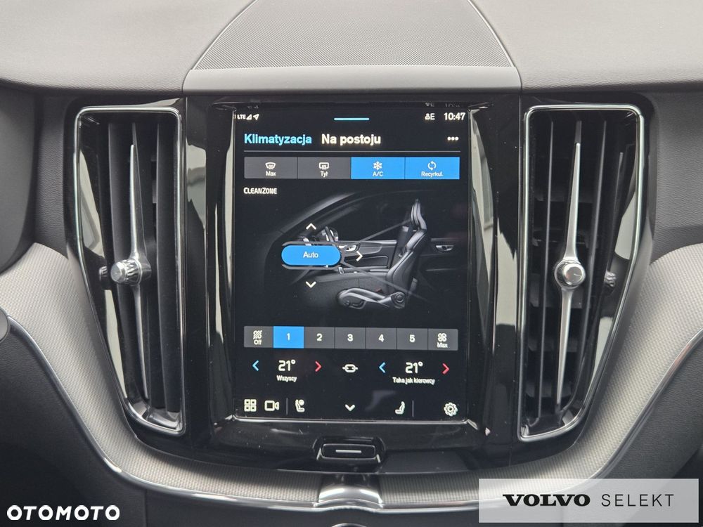 Volvo XC 60 B5 B AWD Plus Dark - 21
