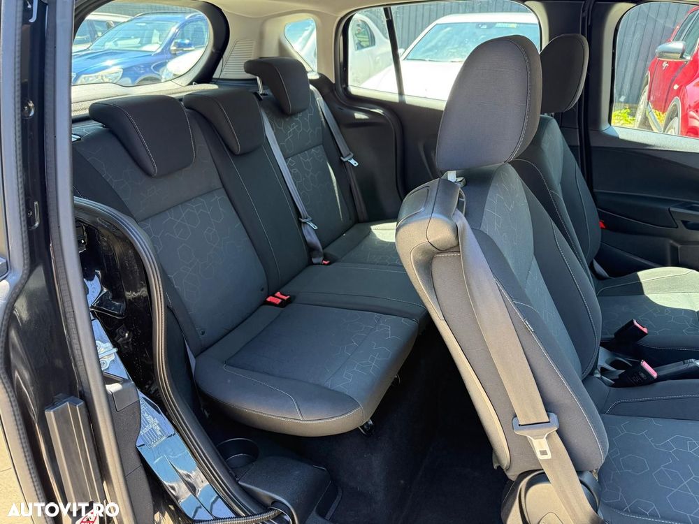 Ford B-Max - 13