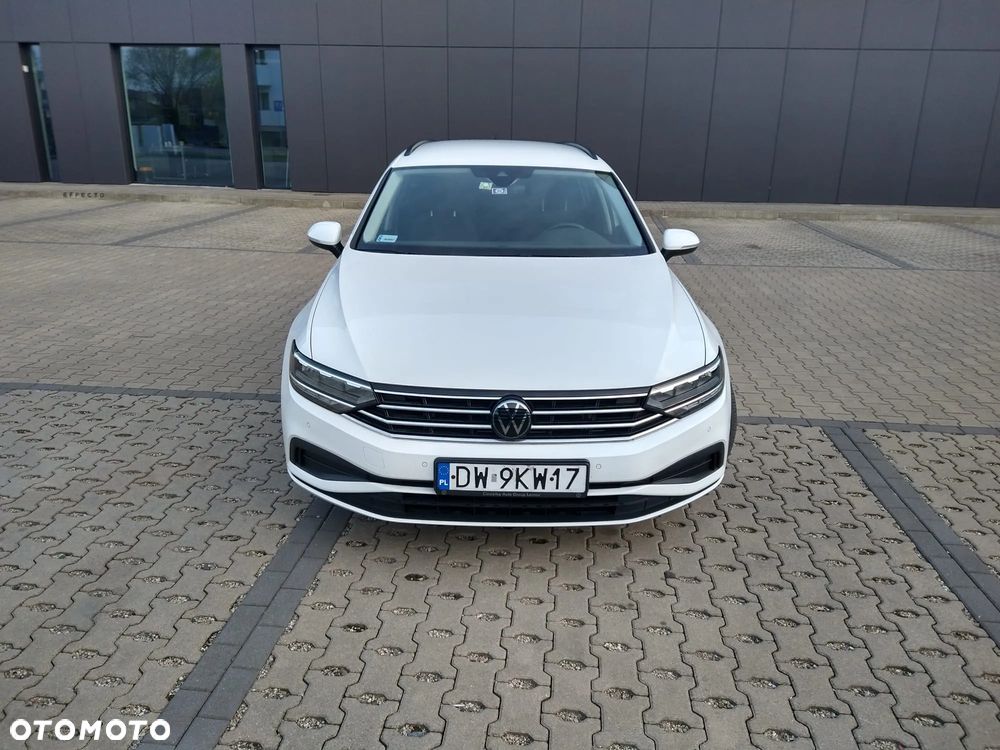 Volkswagen Passat - 2