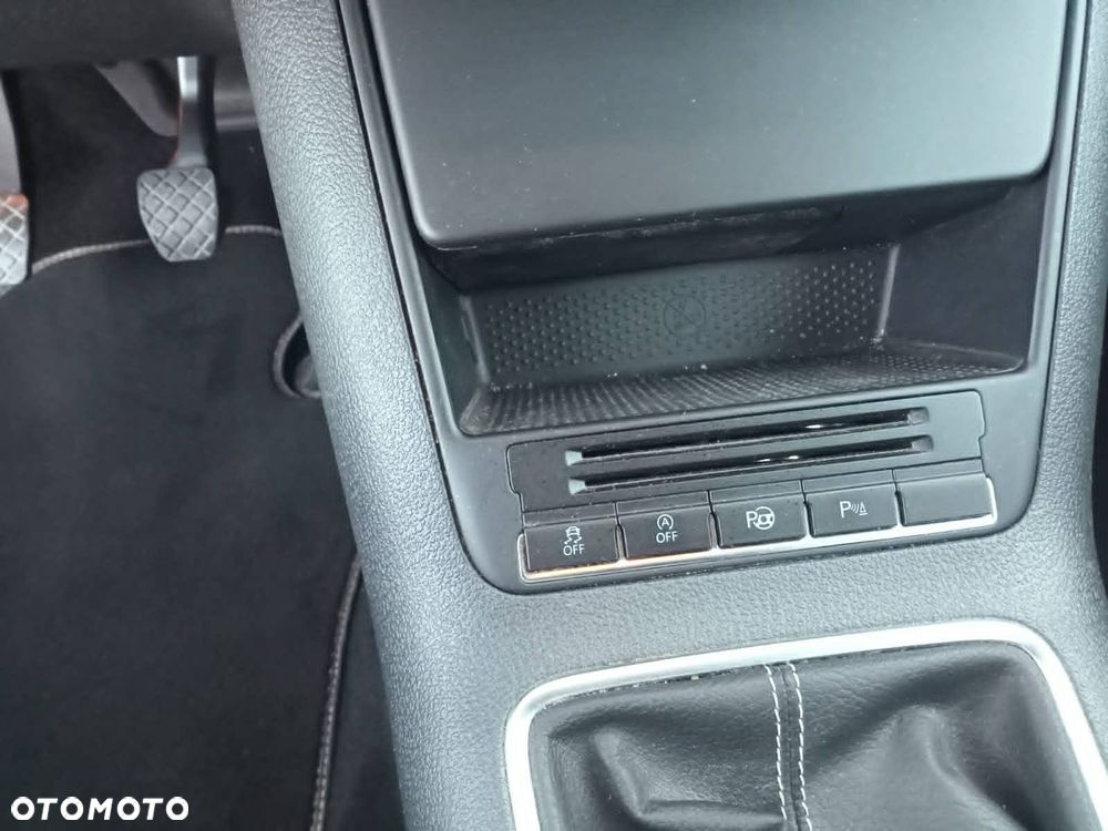 Volkswagen Tiguan 2.0 TDI DPF BlueMotion Technology Cup Sport & Style - 11