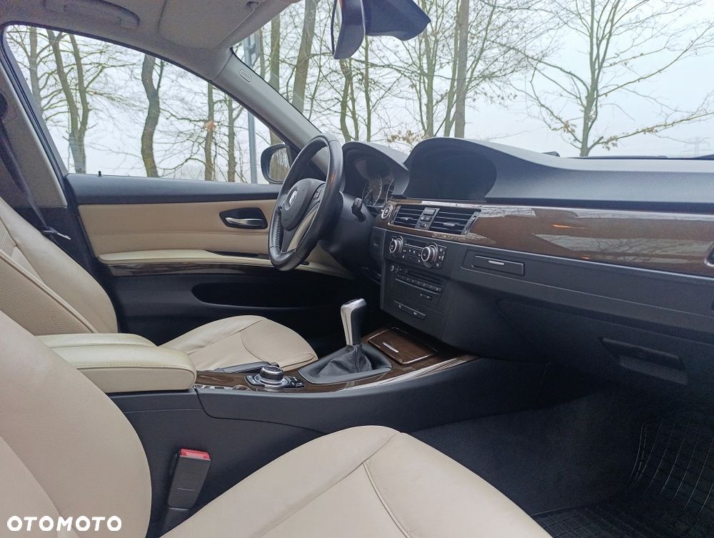 BMW Seria 3 - 21