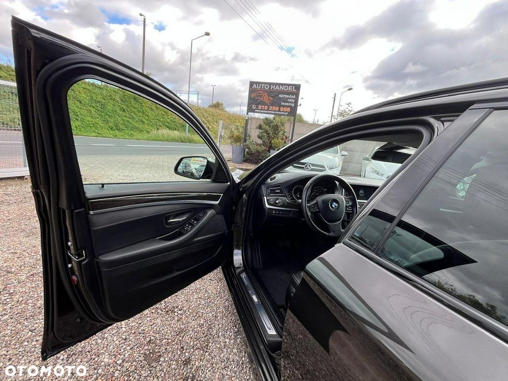 BMW Seria 5 525d xDrive Luxury Line - 40