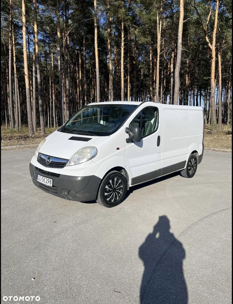 Opel Vivaro - 8