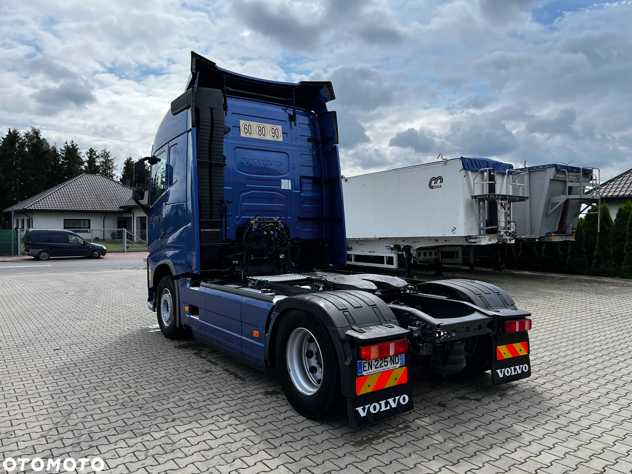 Volvo FH 500 SPROWADZONY Z FRANCJI  DWA ZBIORNIKI LODÓWKA - 4