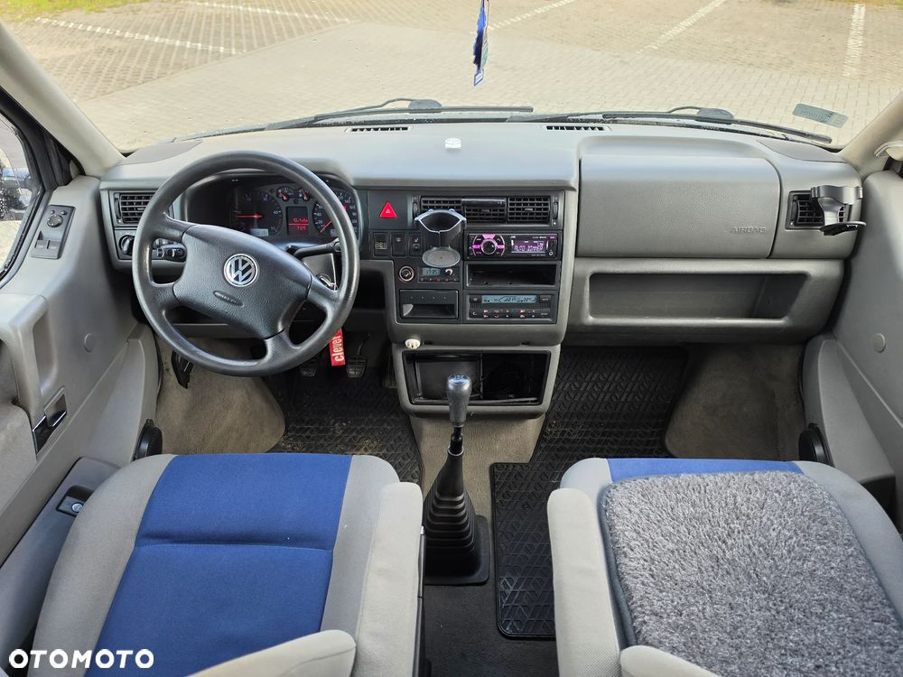 Volkswagen Multivan Standard - 9