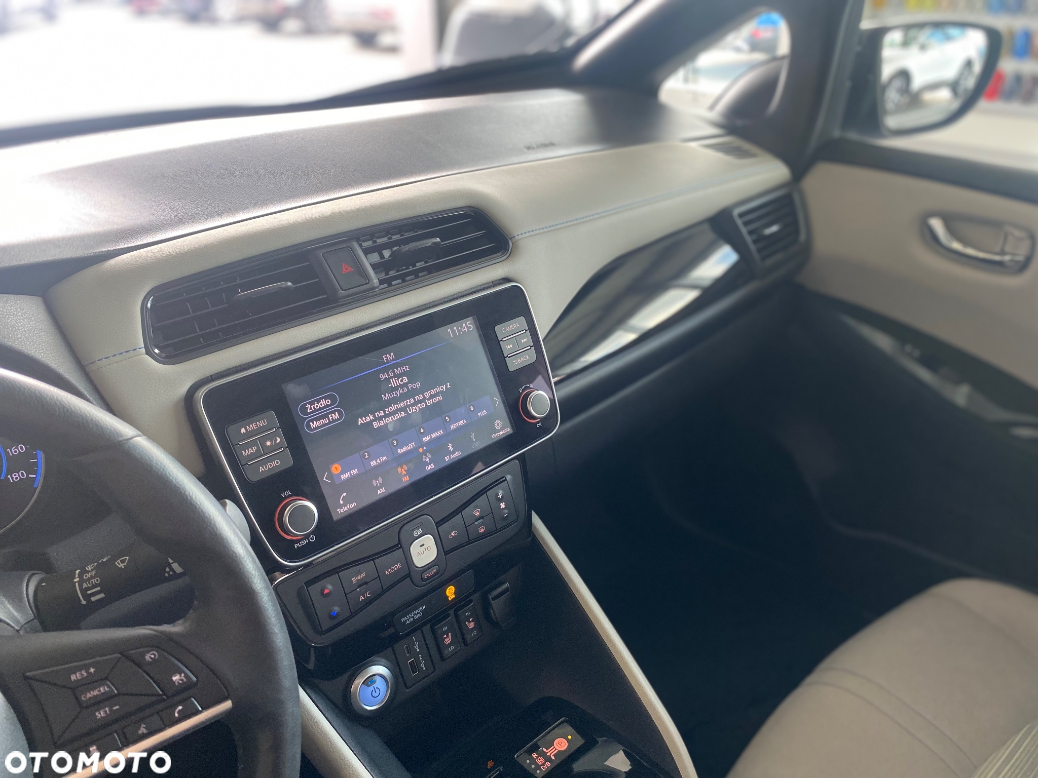 Nissan Leaf 40kWh N-Connecta - 13