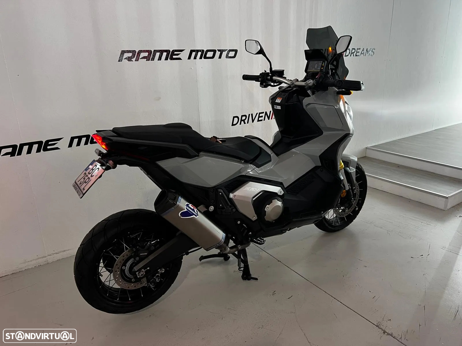 Honda X-ADV 750 - 16