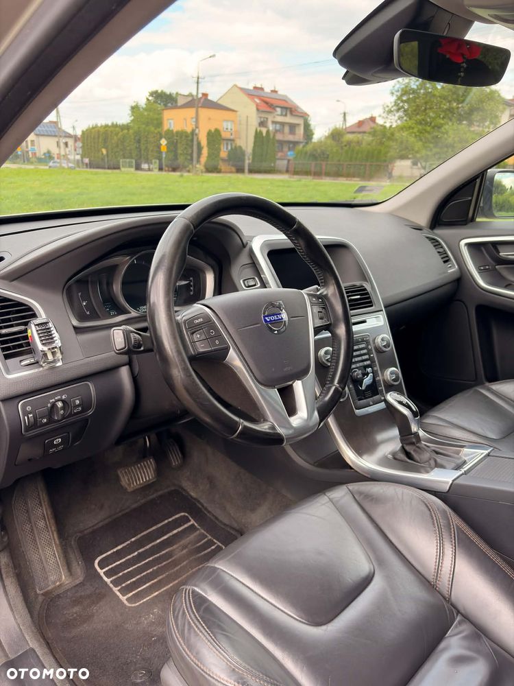 Volvo XC 60 D4 Drive-E Momentum - 9