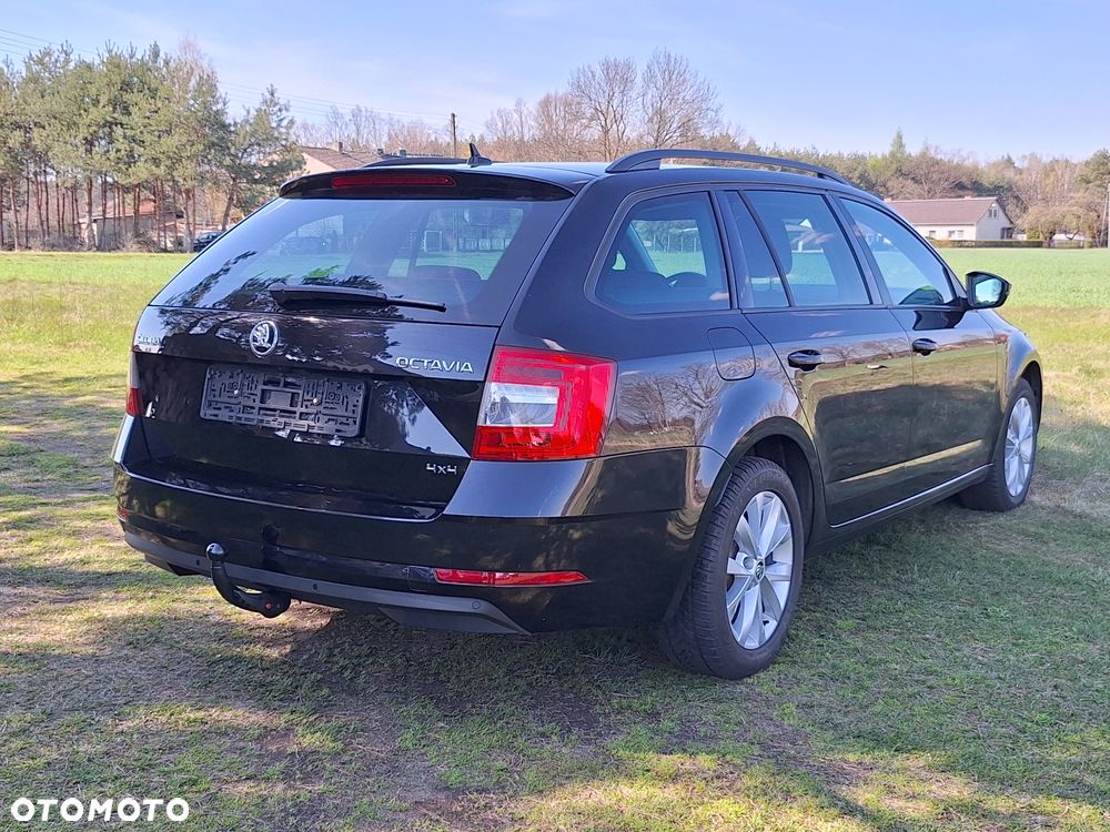 Skoda Octavia 2.0 TDI 4x4 Joy DSG - 6
