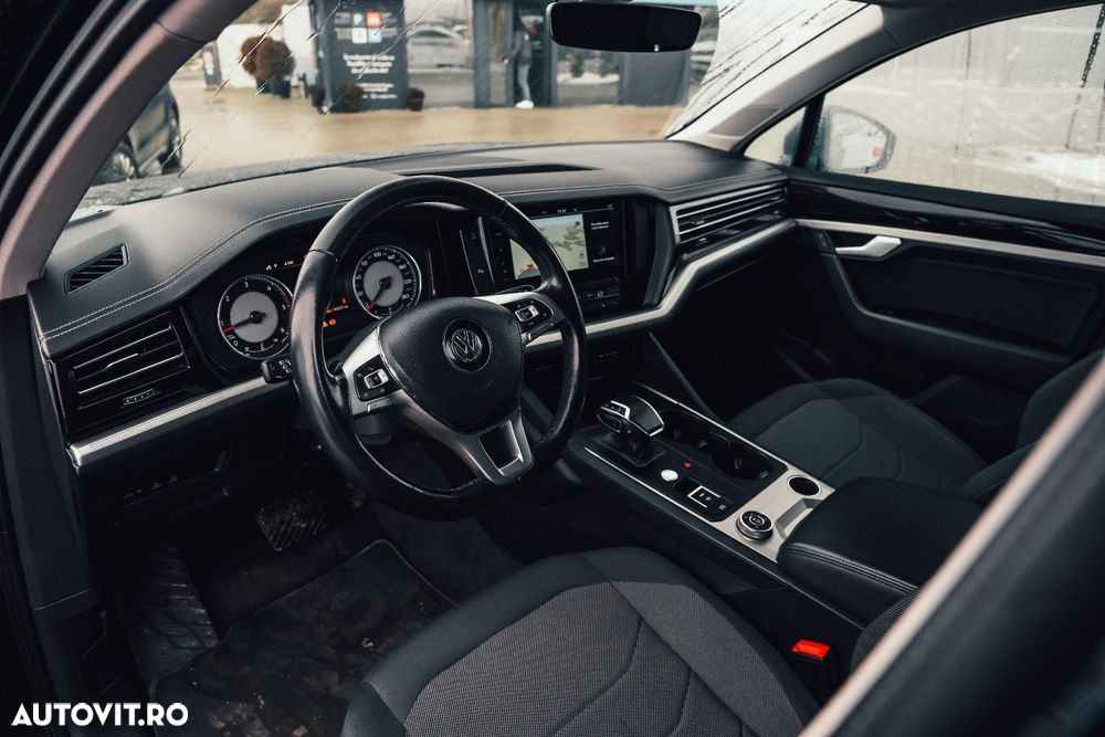 Volkswagen Touareg - 8