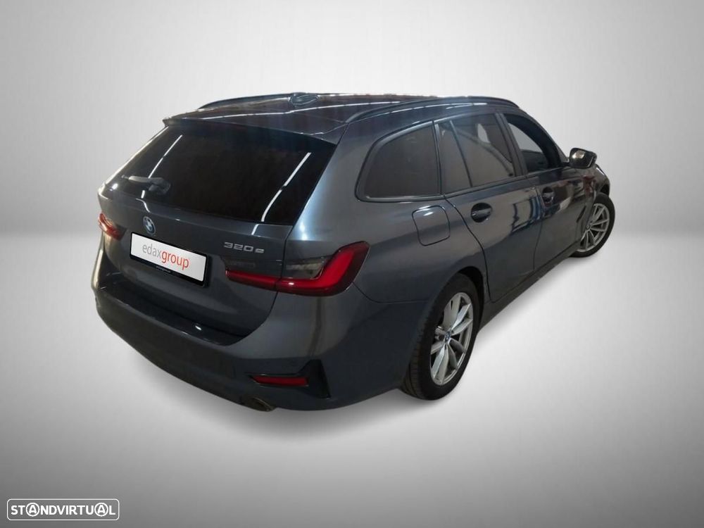BMW 320 e Touring Corporate Edition Auto - 2