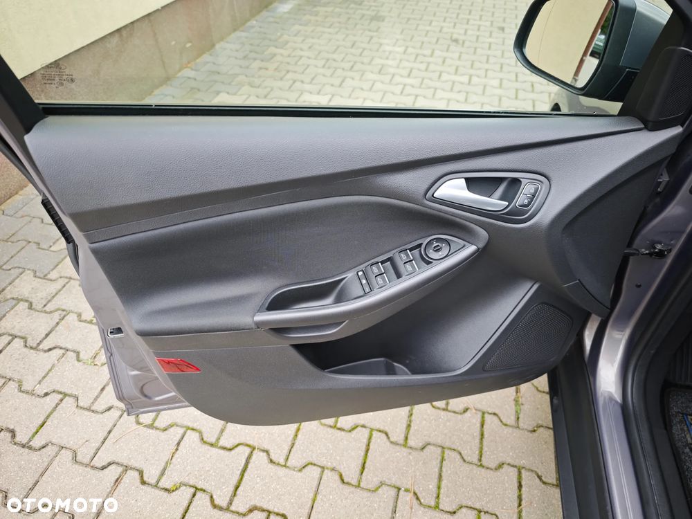 Ford Focus 1.0 EcoBoost Start-Stopp-System Business Edition - 19