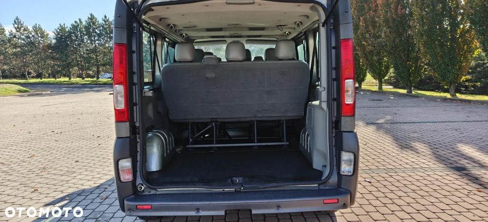 Renault Trafic - 10