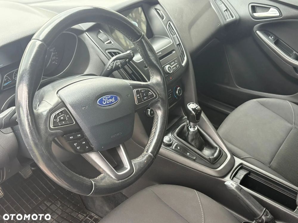 Ford Focus 1.5 TDCi DPF Start-Stopp-System Business - 10