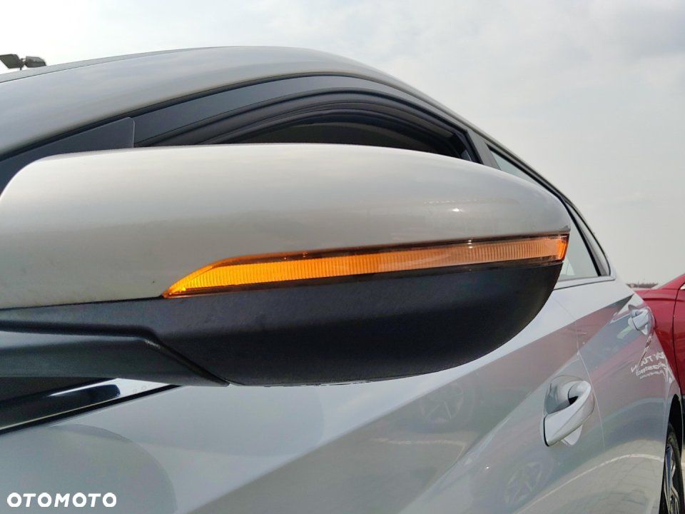 Hyundai i20 - 24