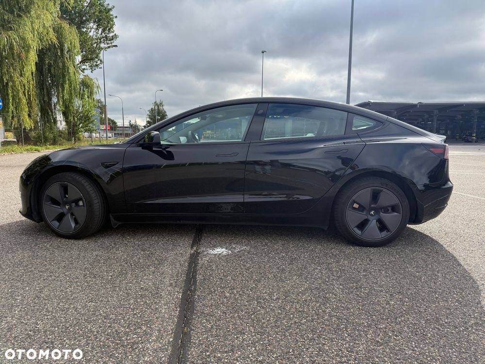 Tesla Model 3 AWD - 11