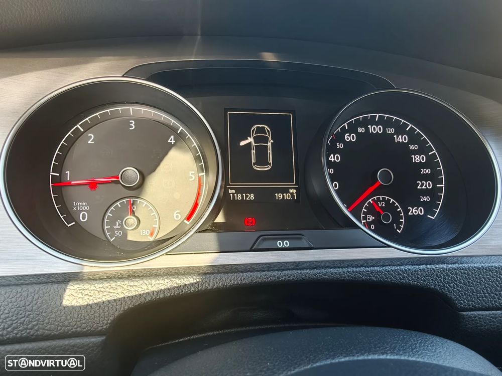 VW Golf 1.6 TDi BlueMotion Confortline - 2