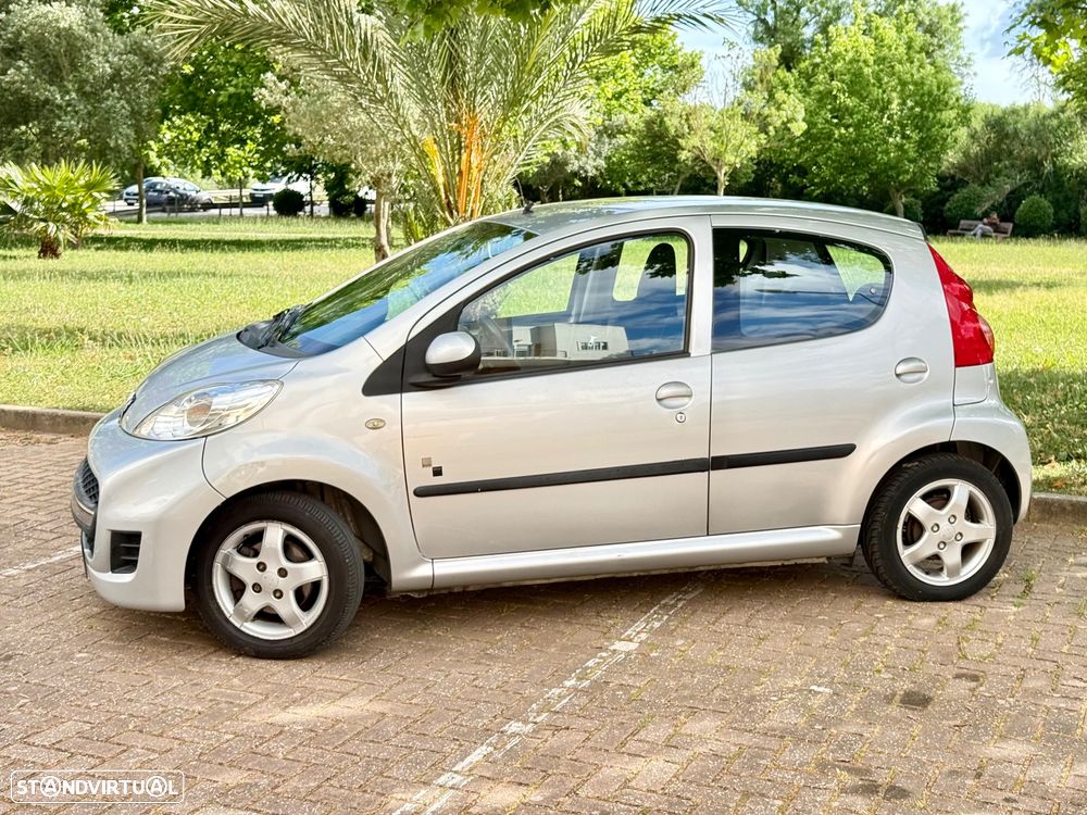 Peugeot 107 1.0 Black&Silver - 2