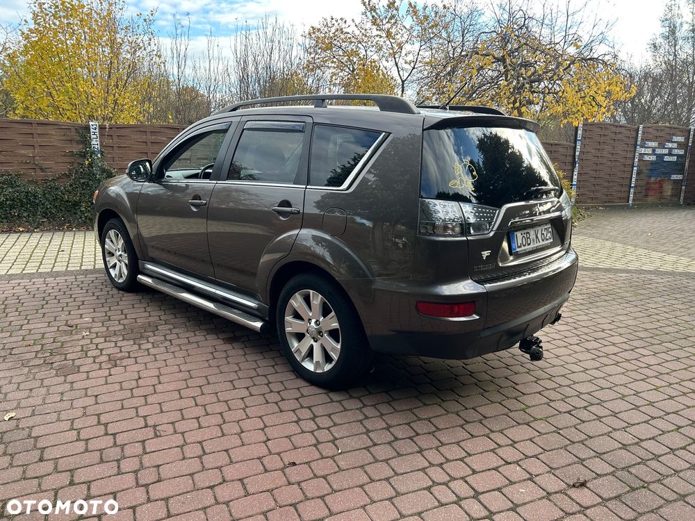 Mitsubishi Outlander 2.2 DI-D 4WD Instyle - 15