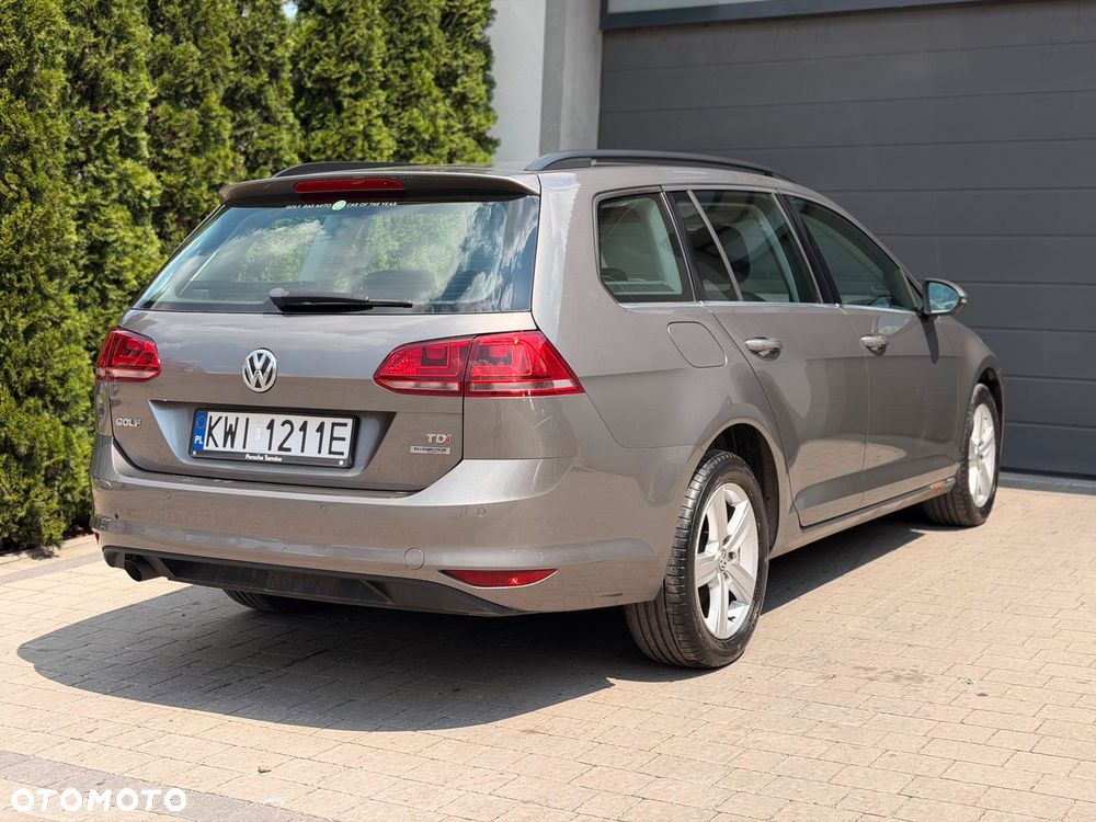 Volkswagen Golf 1.6 TDI Highline - 6