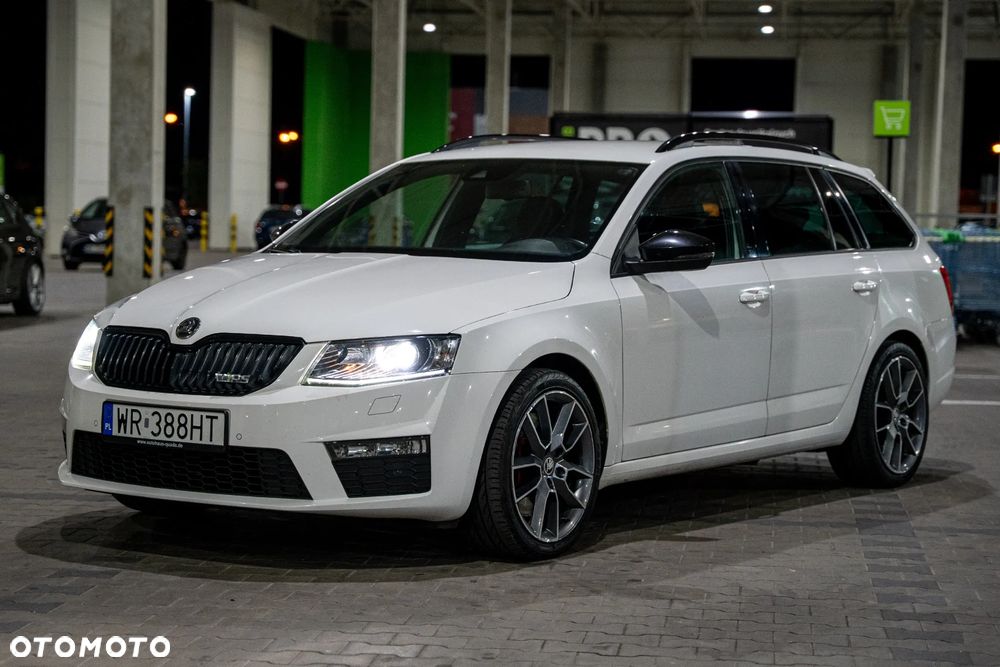 Skoda Octavia 2.0 TSI RS - 8