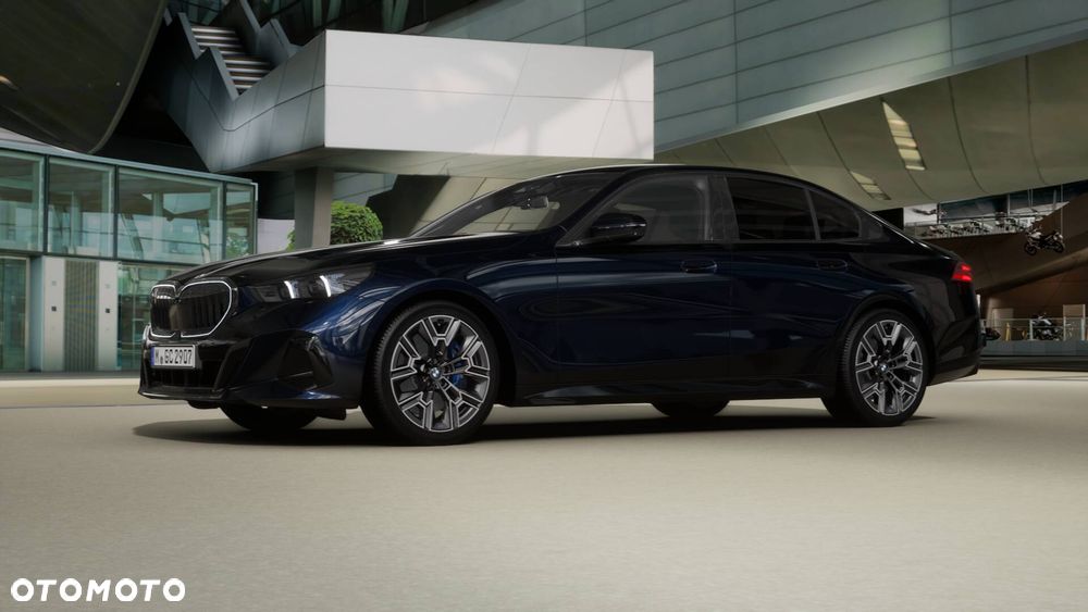 BMW Seria 5 540d xDrive mHEV M Sport - 13