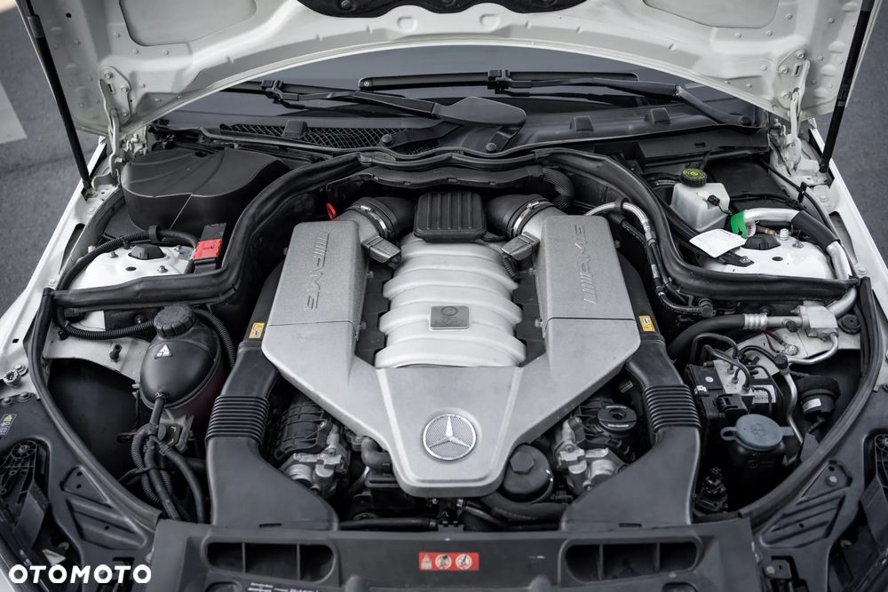 Mercedes-Benz Klasa C 63 AMG - 12
