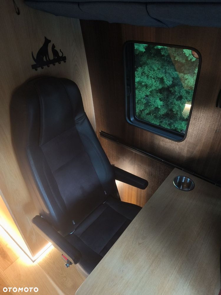 Mercedes-Benz Sprinter 4x4 - 17