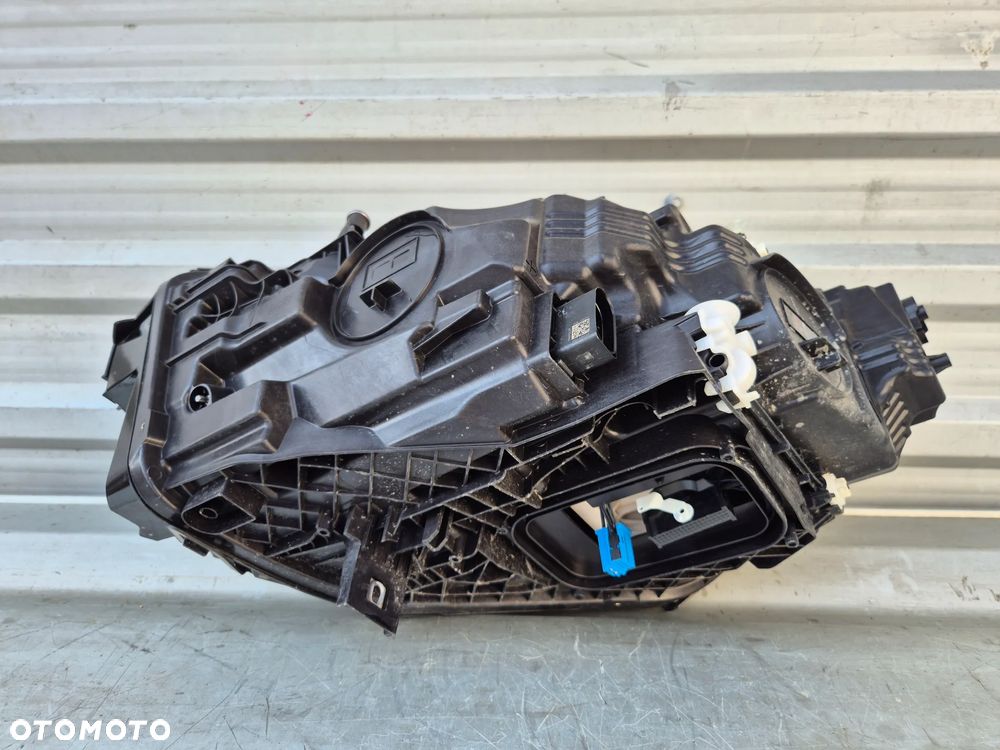 Lampa prawa Mercedes GLA W247 A2479064204 - 9
