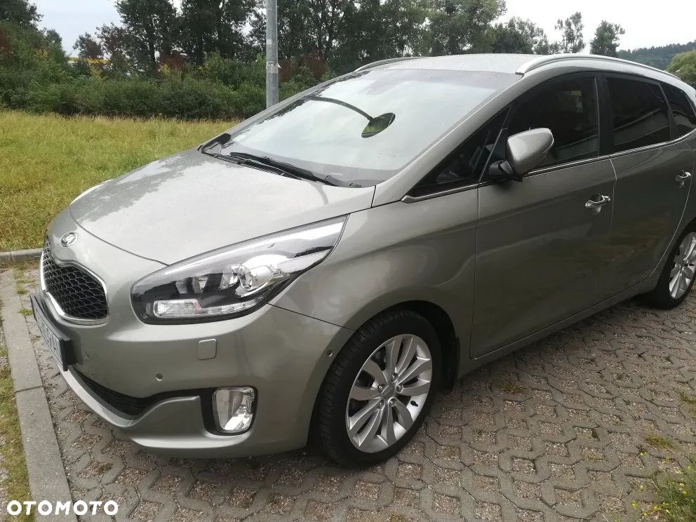 Kia Carens 1.6 GDI L - 1
