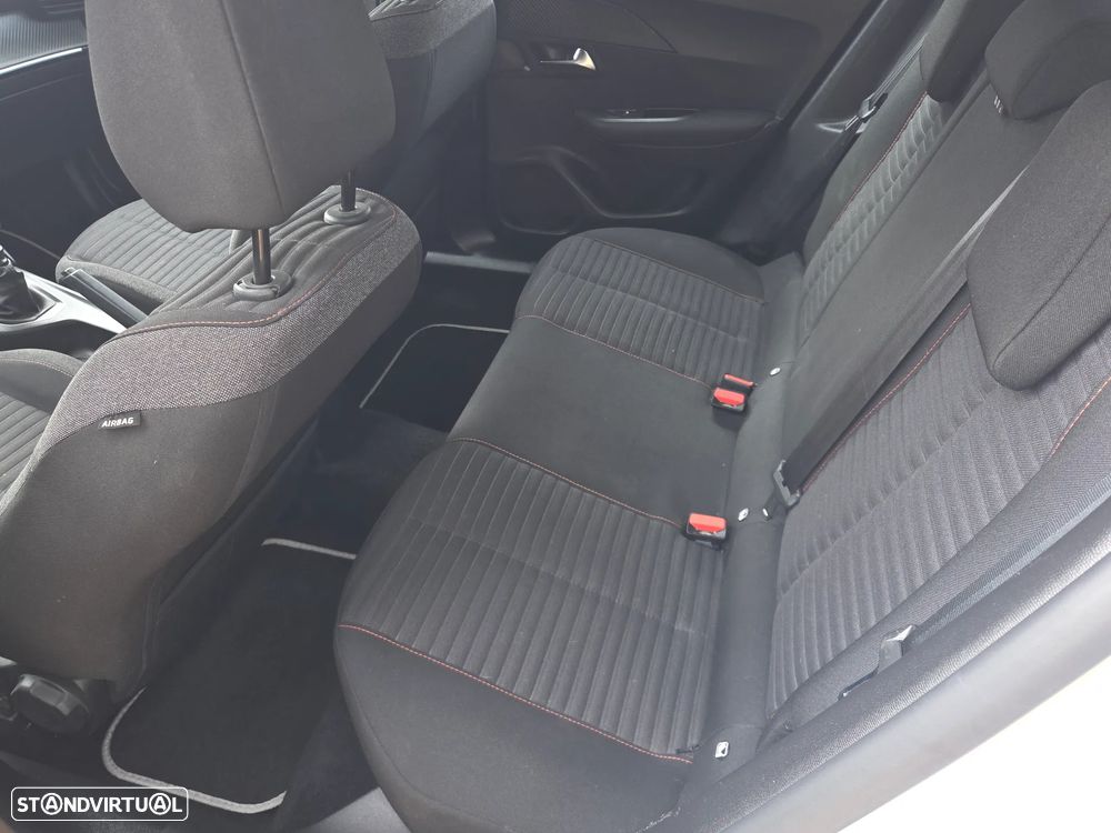 Peugeot 2008 1.5 BlueHDi Allure - 16