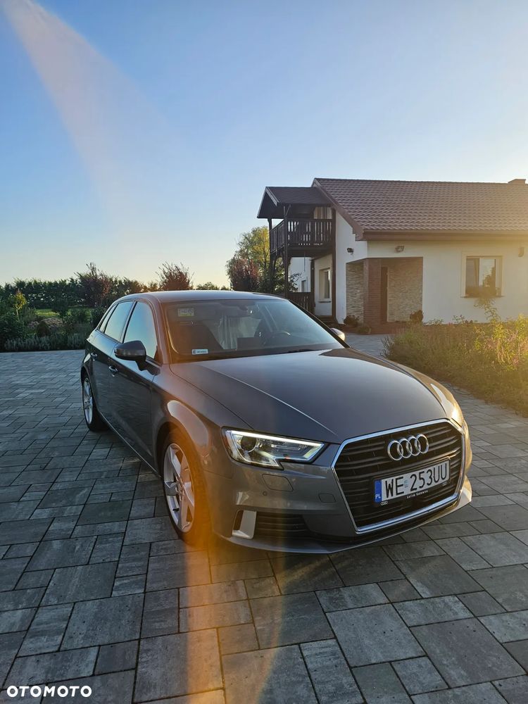 Audi A3 Sportback - 2