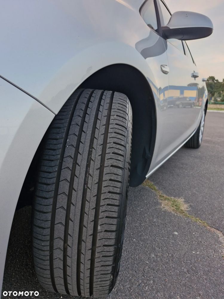 Opel Astra 1.4 T Sport EU6 - 11