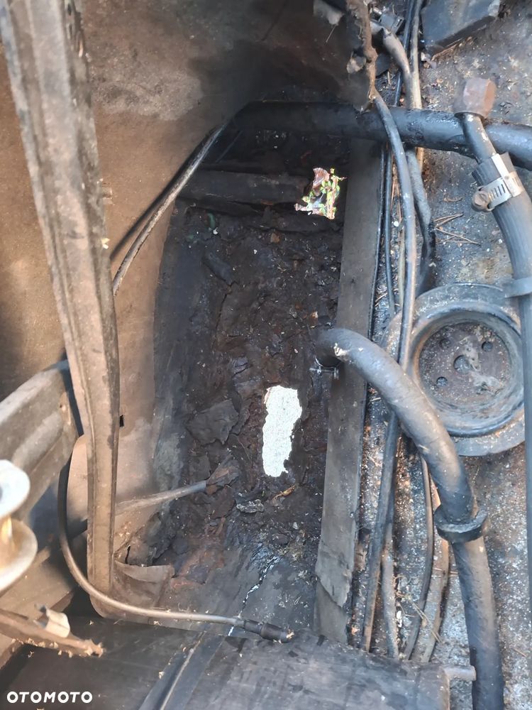 Mercedes-Benz 280 - 16