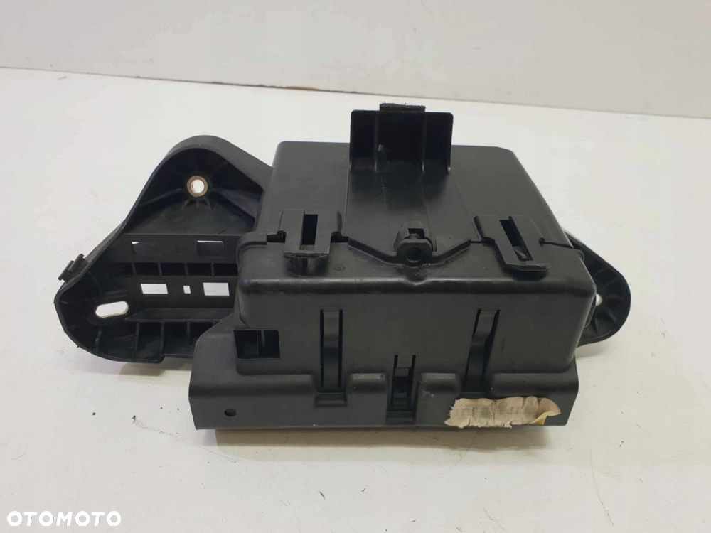 mercedes w246 obudowa akumulatora a2465450440 - 2