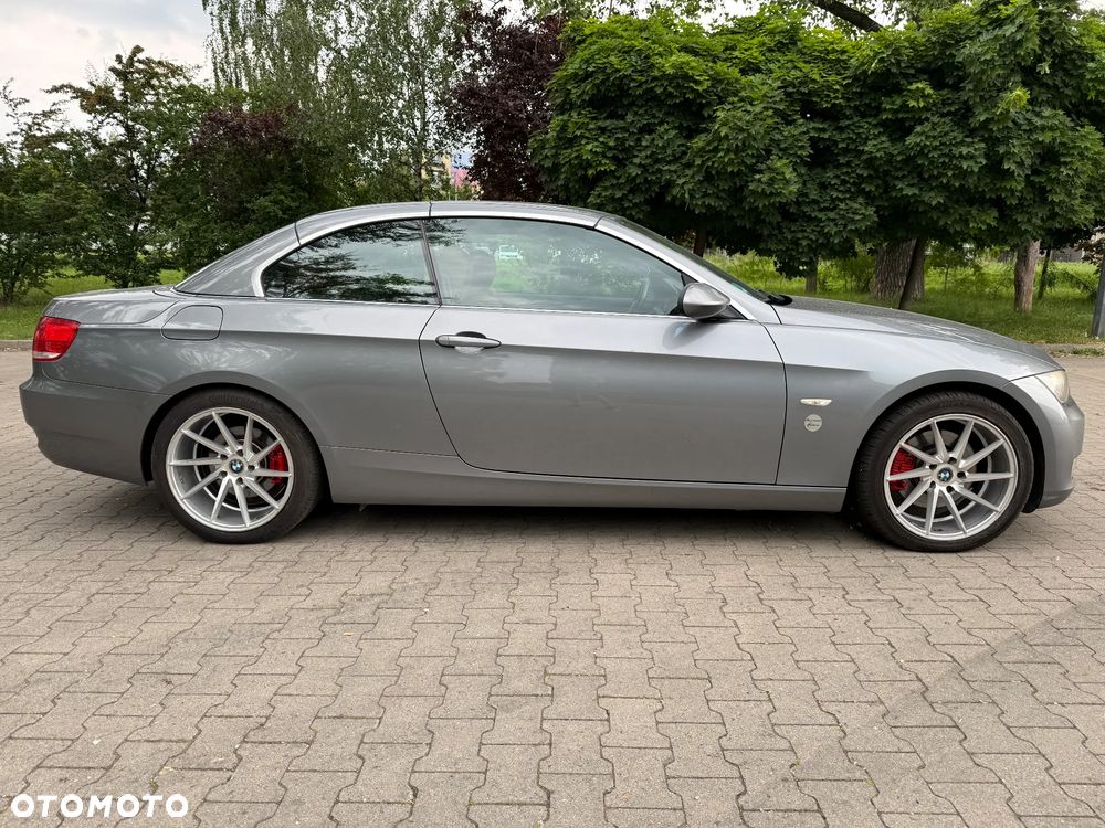 BMW Seria 3 325i Edition Exclusive - 7