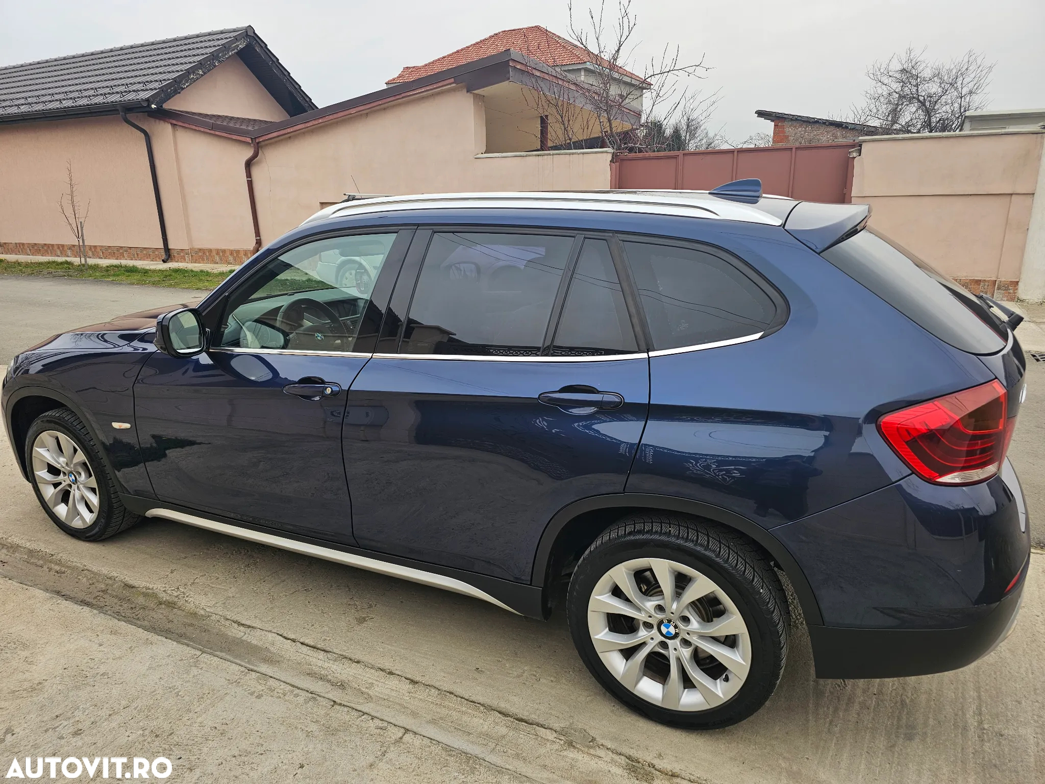 BMW X1 xDrive18d Sport Line - 3