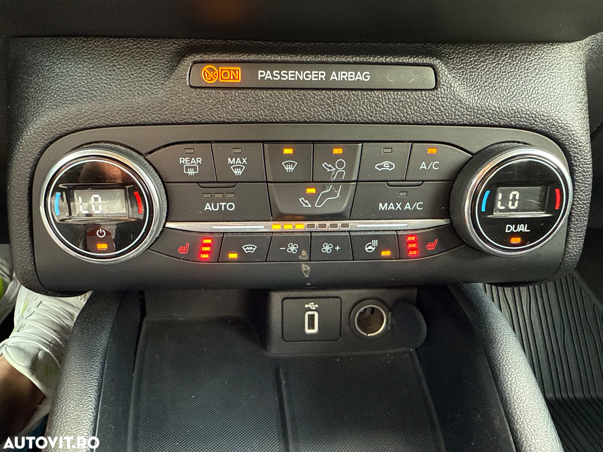 Ford Focus 1.5 EcoBlue Active Business - 16