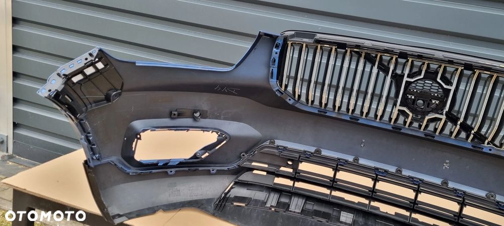 VOLVO XC40 2017- Zderzak przód oryginał MB137 - 13