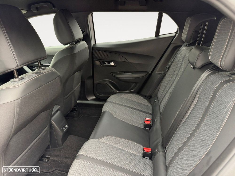 Peugeot 2008 1.2HybridAlluree-DCS6 - 13
