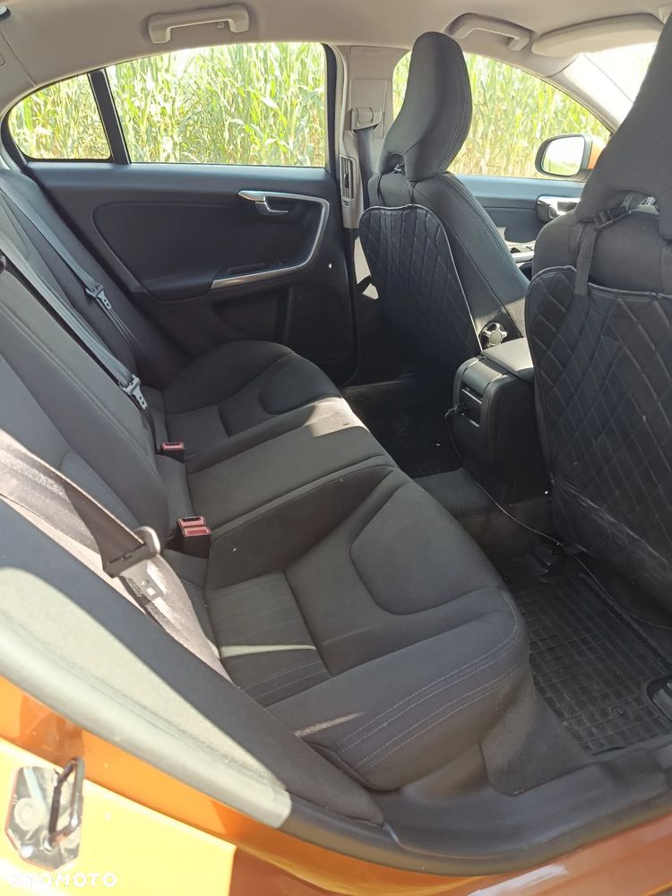 Volvo S60 T3 - 10
