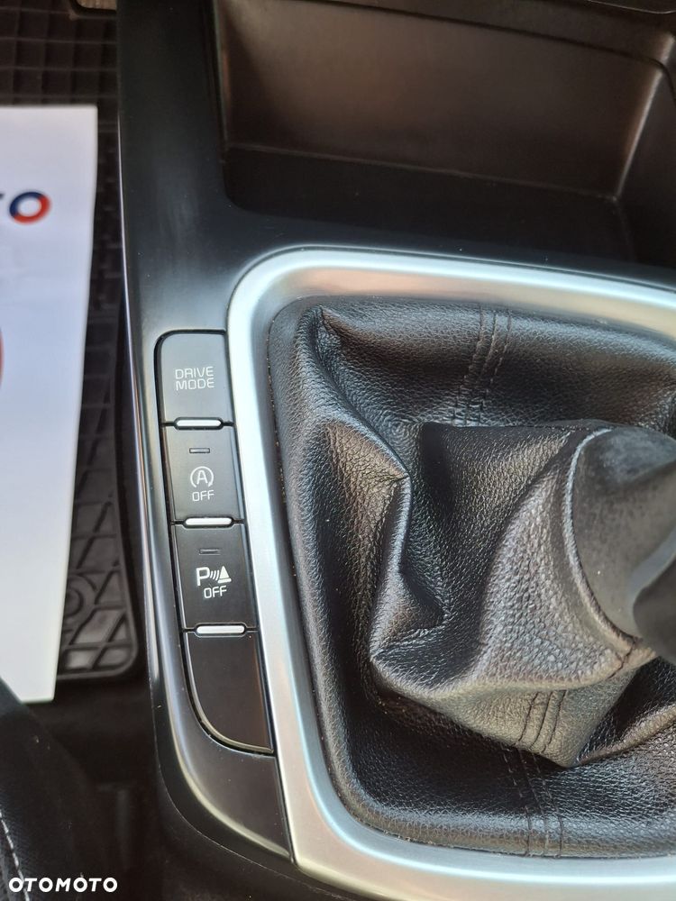 Kia Ceed 1.6 CRDi mHEV M - 22