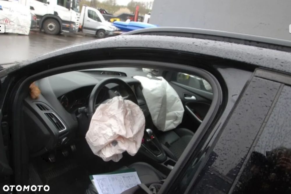 Ford Focus 2.0 EcoBoost ST mit Leder-Sport-Paket - 8