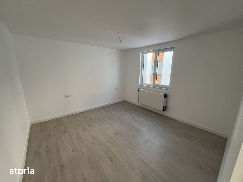 Apartament 3 camere , etaj 1 , parcare inclusa , 63 mp — fotografia 3