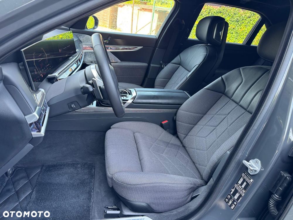 BMW Seria 7 740d xDrive mHEV Individual Edition sport - 22
