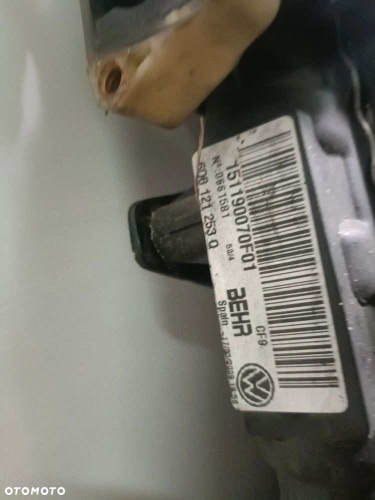 SKODA ROOMSTER 06-15 1,2 B komplet chłodnic BEHR 6Q0121253Q + wentylator * - 5